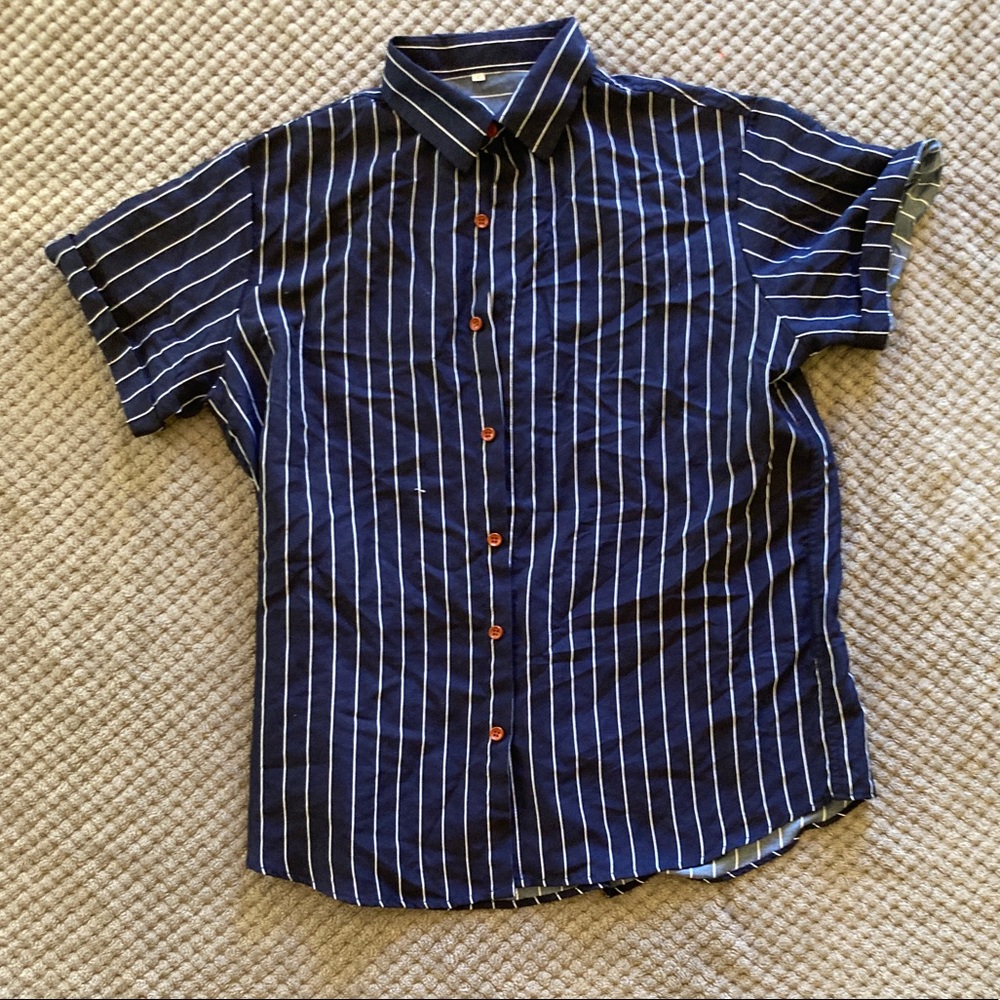 🤑Navy blue and white striped button down
